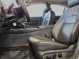 Nissan Sentra SR Sedan 2026