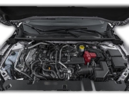 Nissan Sentra SR Sedan 2026