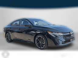 Nissan Sentra SR Sedan 2026