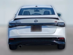 Nissan Sentra SR Sedan 2026