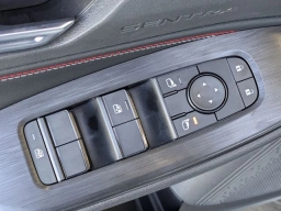 Nissan Sentra SR Sedan 2026