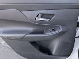 Nissan Sentra SR Sedan 2026