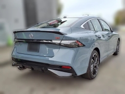 Nissan Sentra SR Sedan 2026