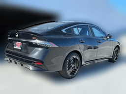 Nissan Sentra SR Sedan 2026