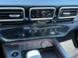 Nissan Sentra SR Sedan 2026