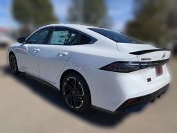 Nissan Sentra SR Sedan 2026