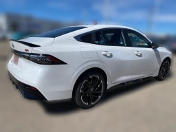 Nissan Sentra SR Sedan 2026