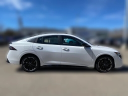 Nissan Sentra SR Sedan 2026