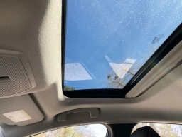 Nissan Sentra SR Sedan 2026