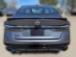 Nissan Sentra SR Sedan 2026