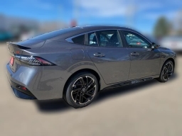 Nissan Sentra SR Sedan 2026