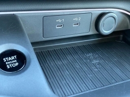 Nissan Sentra SR Sedan 2026