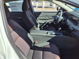 Nissan Sentra SR Sedan 2026