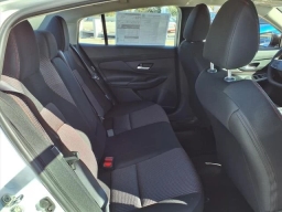 Nissan Sentra SR Sedan 2026