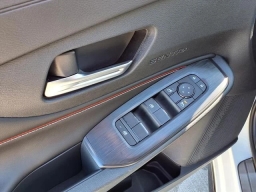 Nissan Sentra SR Sedan 2026