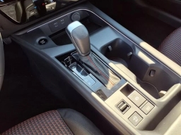 Nissan Sentra SR Sedan 2026