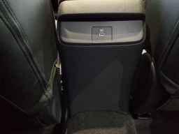 Nissan Sentra SR Sedan 2026