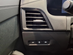 Nissan Sentra SR Sedan 2026