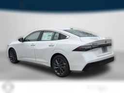 Nissan Sentra SL Sedan 2026