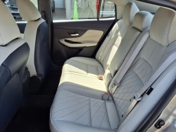 Nissan Sentra SL Sedan 2026