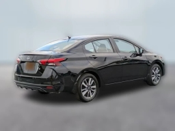 Nissan Versa S CVT 2025