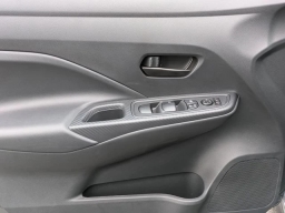 Nissan Versa S CVT 2025