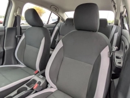 Nissan Versa S CVT 2025