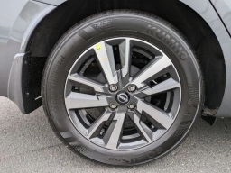 Nissan Versa S CVT 2025