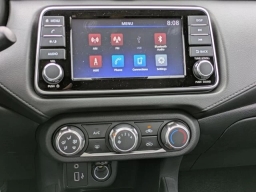 Nissan Versa S CVT 2025