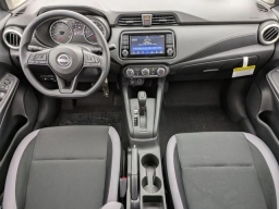 Nissan Versa S CVT 2025
