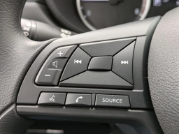 Nissan Versa S CVT 2025