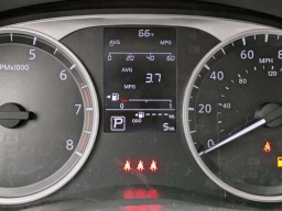 Nissan Versa S CVT 2025