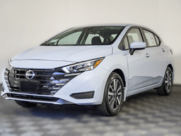 Nissan Versa SV CVT 2025