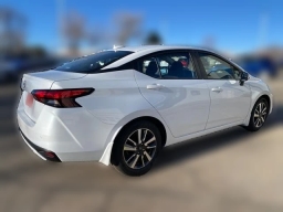 Nissan Versa SV CVT 2025