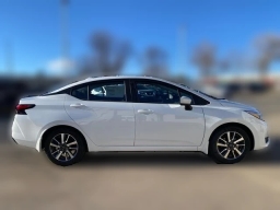 Nissan Versa SV CVT 2025