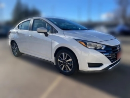 Nissan Versa SV CVT 2025