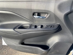 Nissan Versa SV CVT 2025