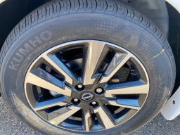 Nissan Versa SV CVT 2025