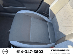 Nissan Versa SV CVT 2025