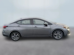 Nissan Versa SV CVT 2025