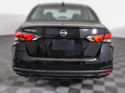 Nissan Versa SV CVT 2025