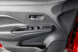 Nissan Versa SV CVT 2025