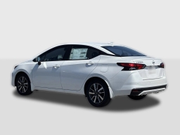 Nissan Versa SV CVT 2025