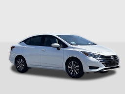 Nissan Versa SV CVT 2025