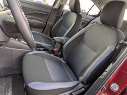 Nissan Versa SV CVT 2025