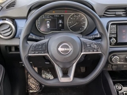 Nissan Versa SV CVT 2025