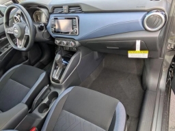 Nissan Versa SV CVT 2025