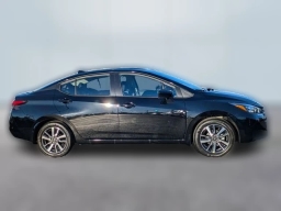 Nissan Versa SV CVT 2025