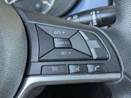 Nissan Versa SV CVT 2025