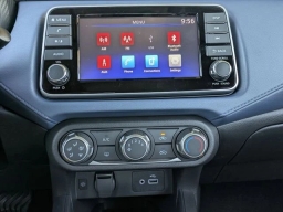 Nissan Versa SV CVT 2025